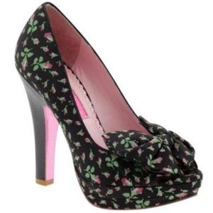 Betsey Johnson Rose Pumps
